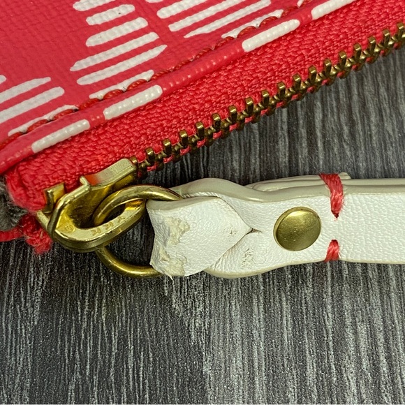 Fossil wristlet wallet- Pink and white - Picture 10 of 10